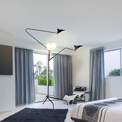 Ứng dụng đèn sàn Serge Mouille trong trang trí phòng ngủ