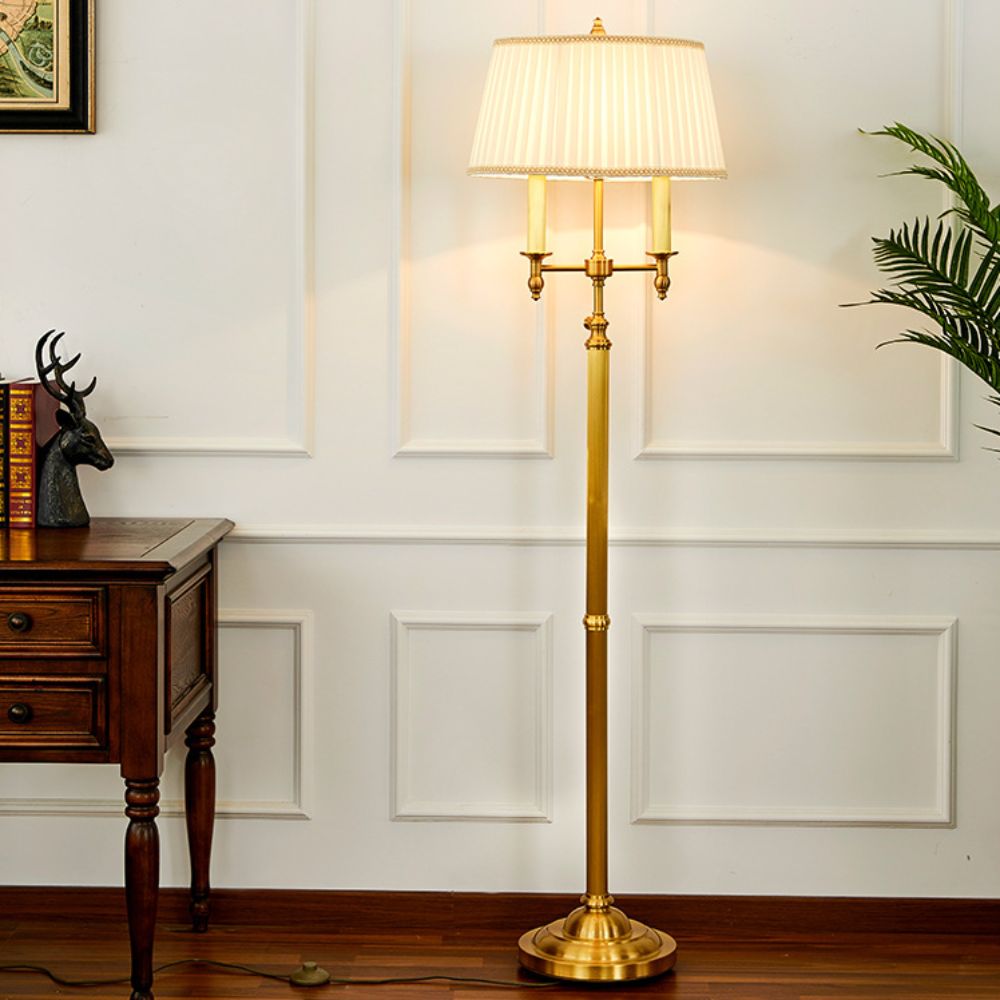 Đèn cây trang trí phòng khách phong cách cổ điển